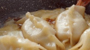 保健养生【大虾抱蛋饺】