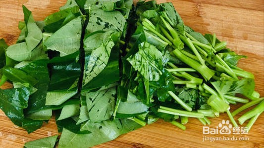 炝炒绿叶菜(空心菜)