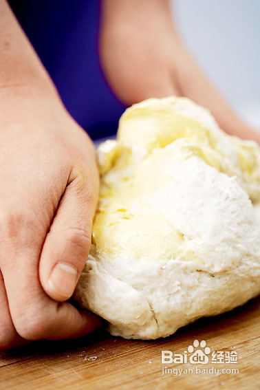 爱恨参半香甜榴莲酥