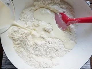 蛋黄肉松司康怎么做