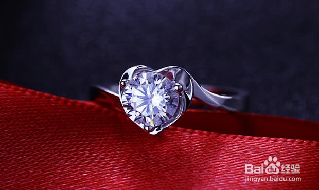 钻戒真假怎么用肉眼分辨