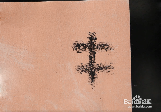 怎样做奶酪格子美甲？