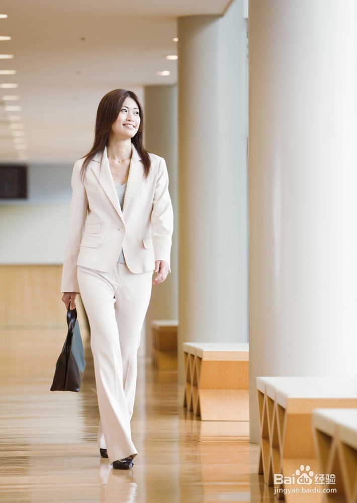 情侣之间应如何相处？