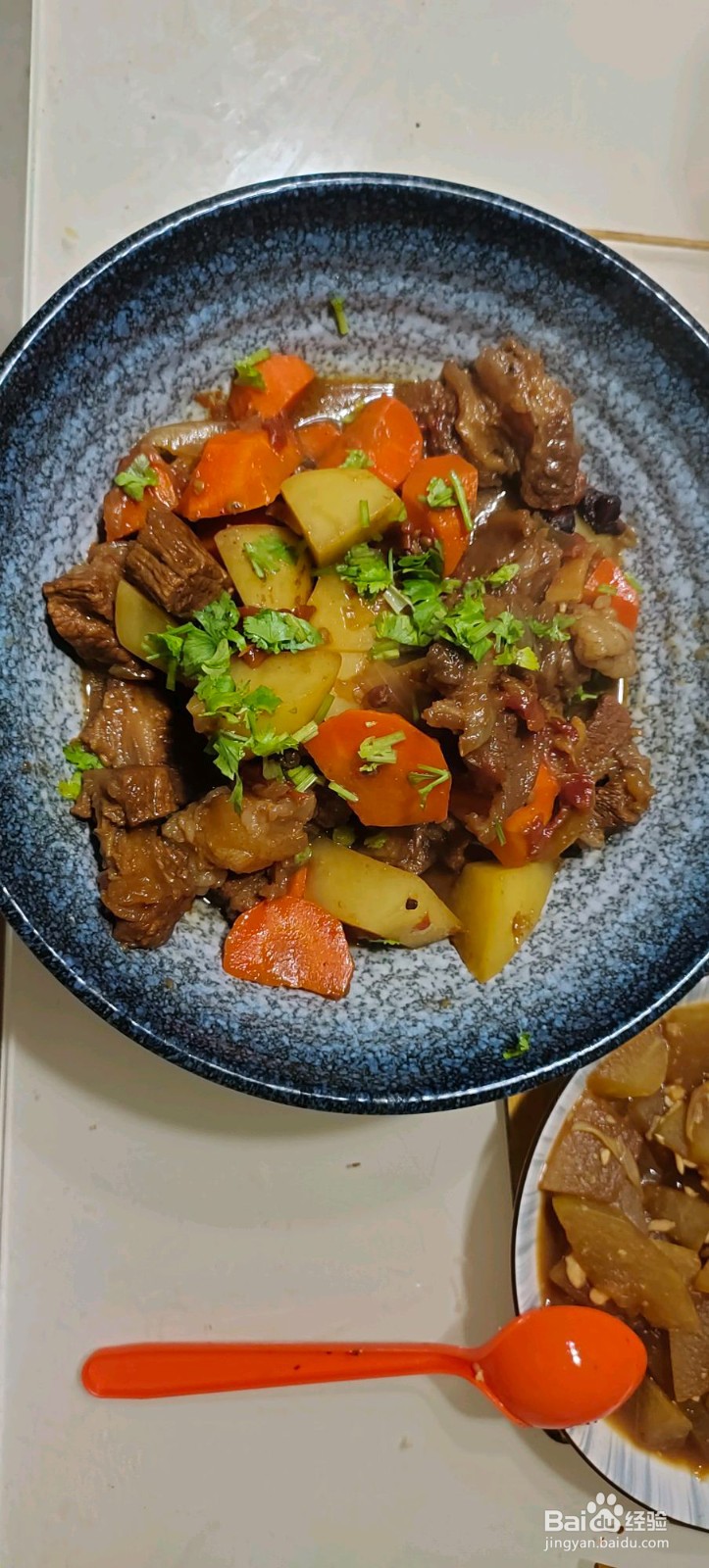 土豆炖牛肉的做法