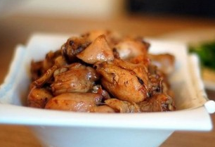 蘑菇炖兔腿的做法