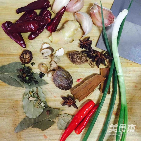 笋子烧牛肉的做法