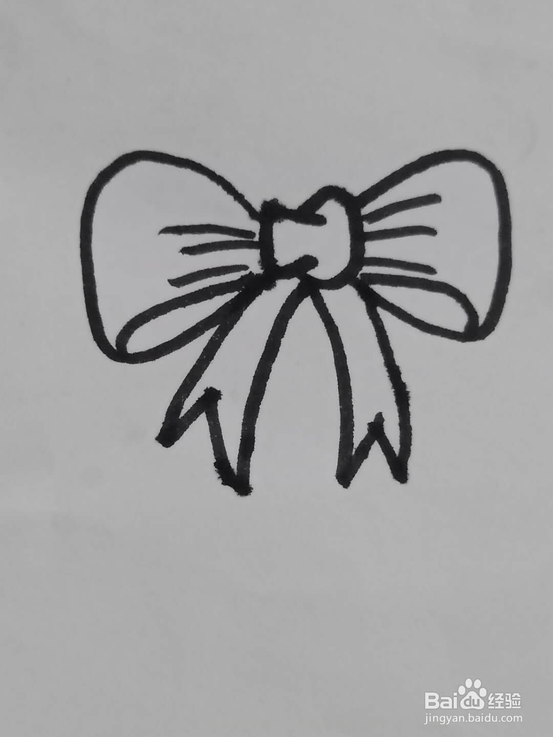 怎样画漂亮的蝴蝶结？