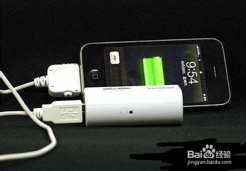 新买的iphone4s怎么充电