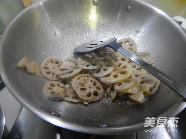 糖醋藕片的做法