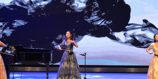 大学去敬老院的表演节目有哪些