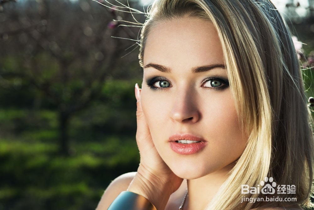 头发一直很油怎么办?