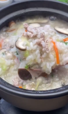 如何制作简单营养的海蛎瘦肉粥