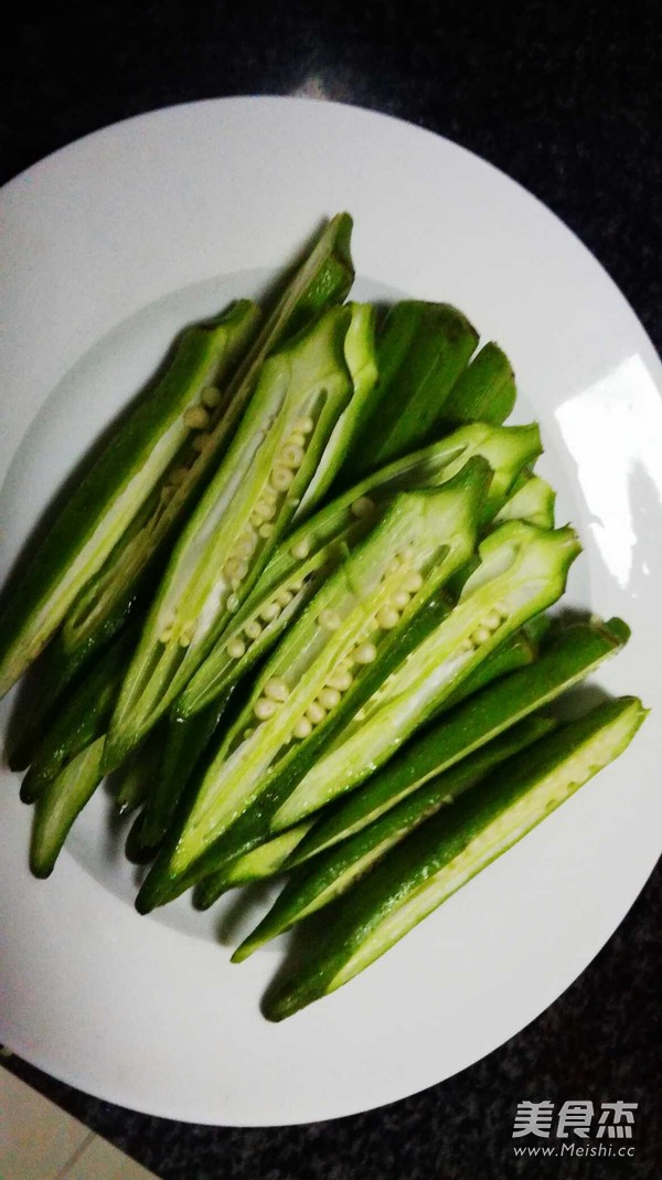 凉拌秋葵的做法