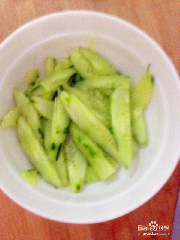 如何做黄瓜拌素火腿