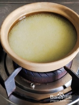 如何做腊肉煲仔饭