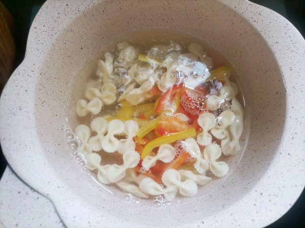 鹅肝花生酱拌面