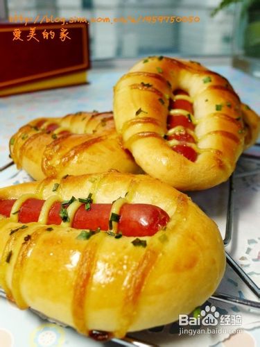 加点香葱面包的味道大不同—香葱肠仔包