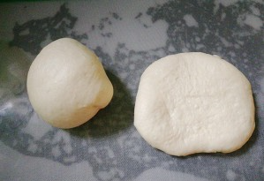 披萨饼胚的做法