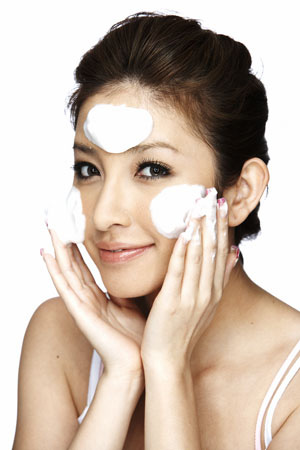 你知道正确的洗脸方法吗？洗脸的秘密细节