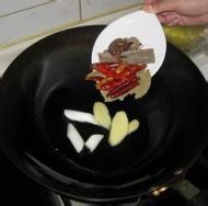 鸭脖子怎么做好吃？