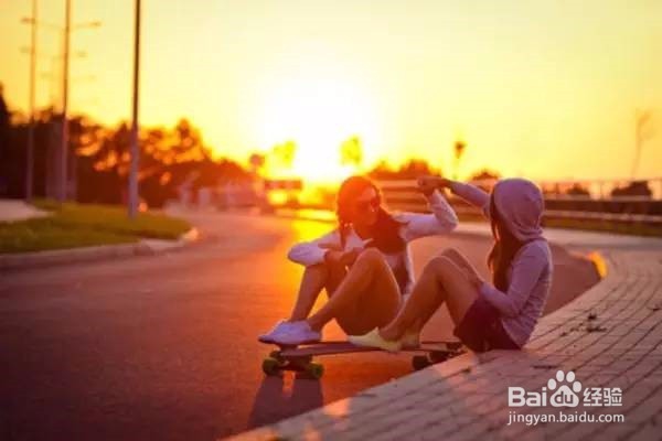 拍照攻略-50大闺蜜拍照姿势,学来刷爆你朋友圈