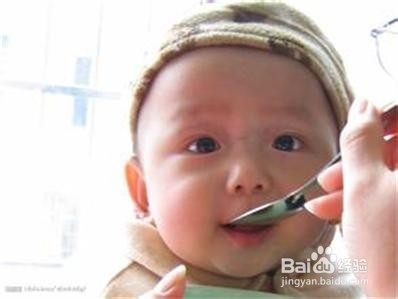 半岁之内宝宝应该如何喂养?