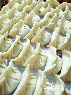 都爱吃的韭菜猪肉粉丝馅饺子