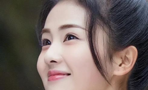 《一生一世》中时宜是谁演的