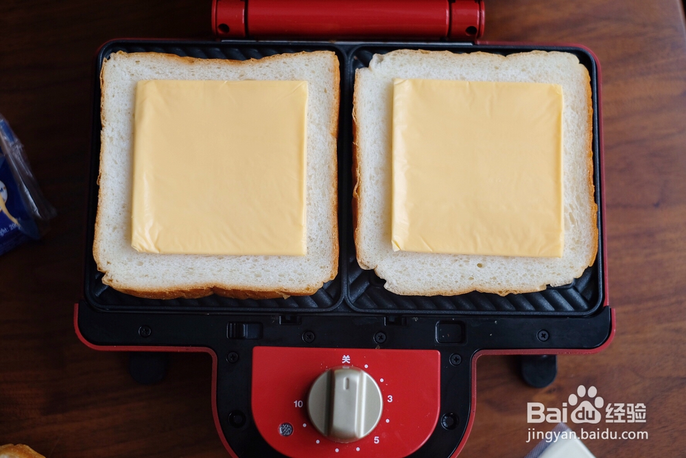 好吃到没朋友的芝士火腿热压三明治