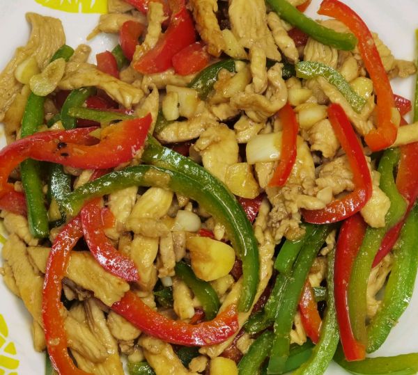 豆皮卷青椒鸡肉丝