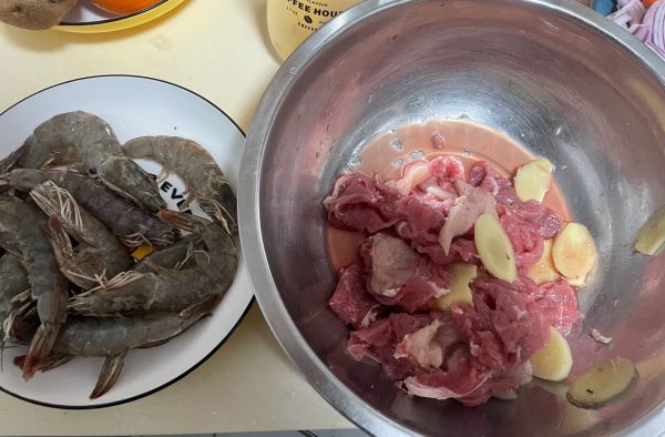 黄记煌三汁焖锅