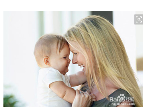 给宝宝换尿布的注意事项