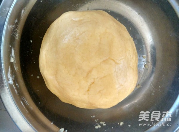 形容杏仁粉版桃酥