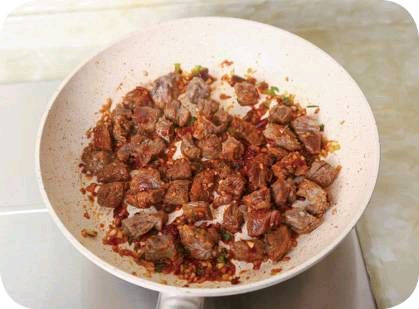 胡萝卜土豆炖牛肉