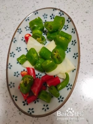 怎么做好吃的家常版红烧鸡块