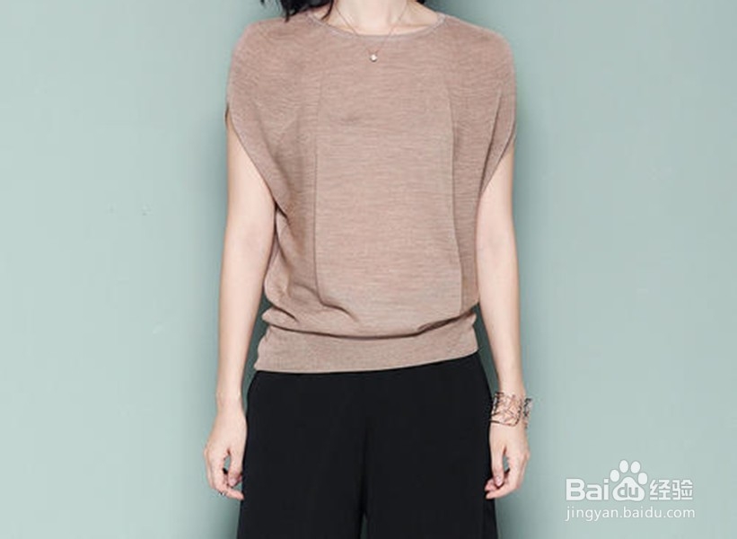 如何选搭优雅、清爽的夏季女装