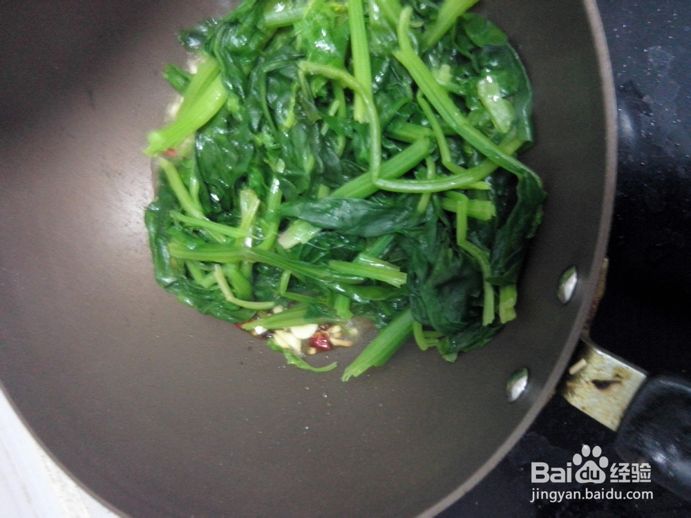 菠菜没有涩味的炒法