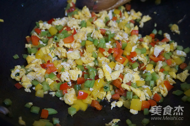 彩椒炒鸡蛋的做法