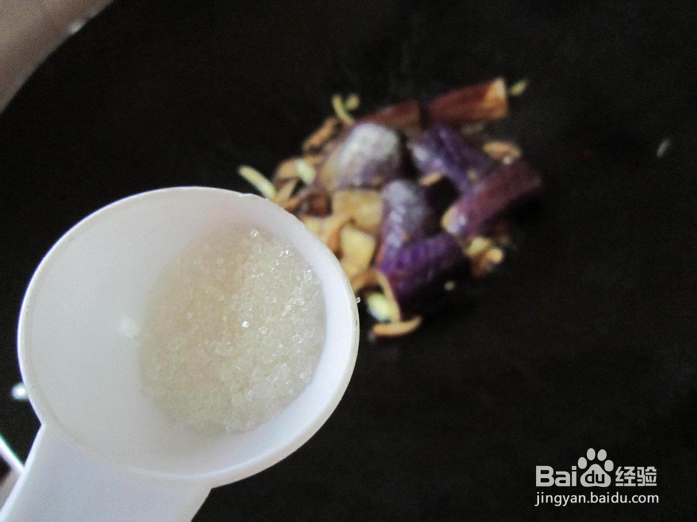 香菇炒茄子的做法