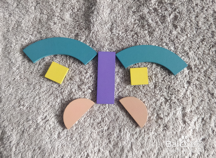 用蒙氏积木怎样拼一只花蛾子呢？