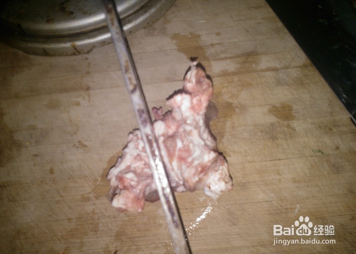 厨房切骨头怎样用刀
