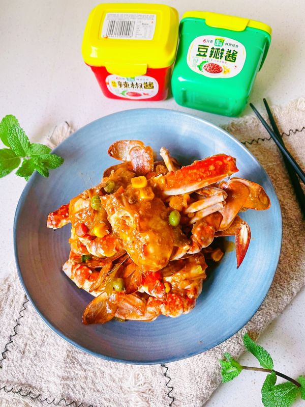 酱炒玉米粒白蟹