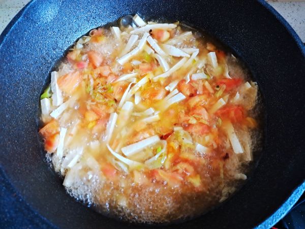 家常豆腐鸡蛋汤