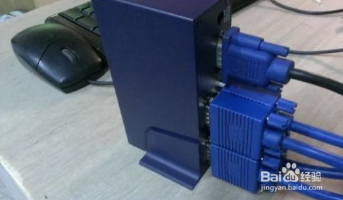 如何用一套鼠标键盘控制两台或多台电脑