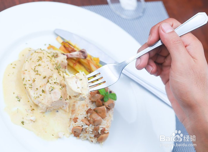 西餐中，如何使用刀叉（欧式、美式两种教程）