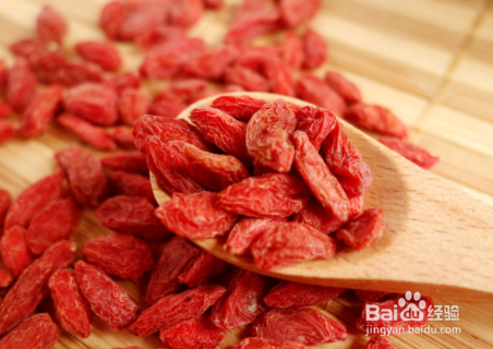 教你8招击退白发的方法