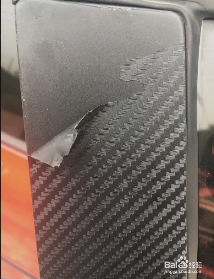 汽车中柱贴膜怎么贴