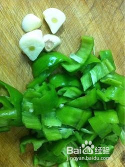 青辣椒炒炒鸡蛋