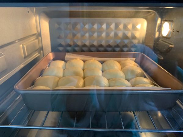 牛奶小面包first