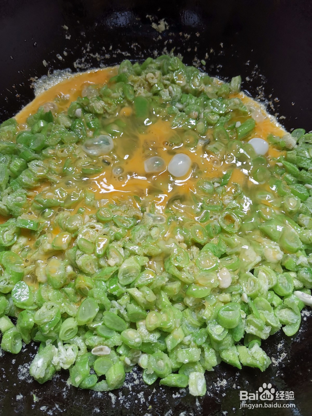 四季豆炒鸡蛋的做法
